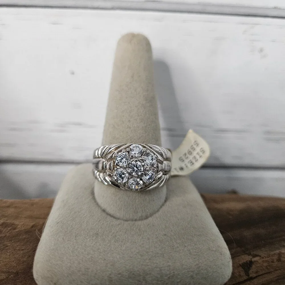 Sterling Silver Cubic Zirconia cluster Men`s Ring size 15 NWT